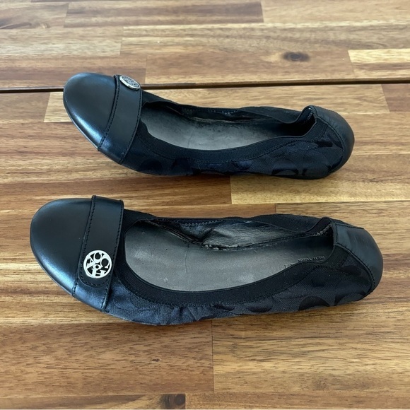 Coach Chelsey Ballet Flats shoes Leather Cap Round Toe size 6.5 - Picture 1 of 13